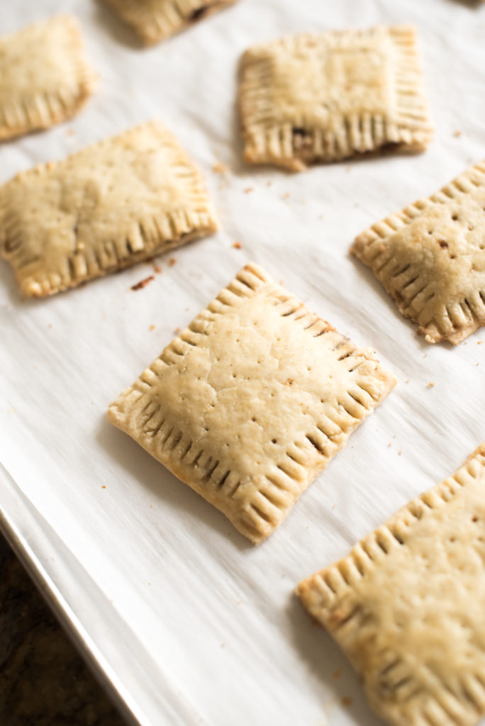 Homemade Brown Sugar Cinnamon Pop-Tarts: A crispy pastry, filled with cinnamon sugar, topped with a delicious sugary glaze. Pop- Tarts for kids + adults! 